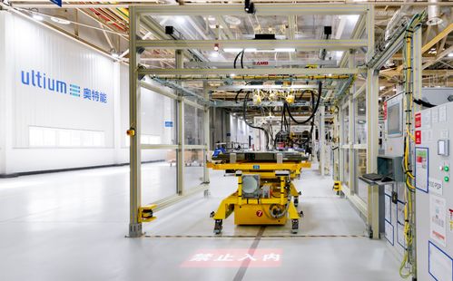 江夏區(qū)委書記張斐 危中尋機(jī) ,轉(zhuǎn)型升級(jí)產(chǎn)業(yè)鏈群